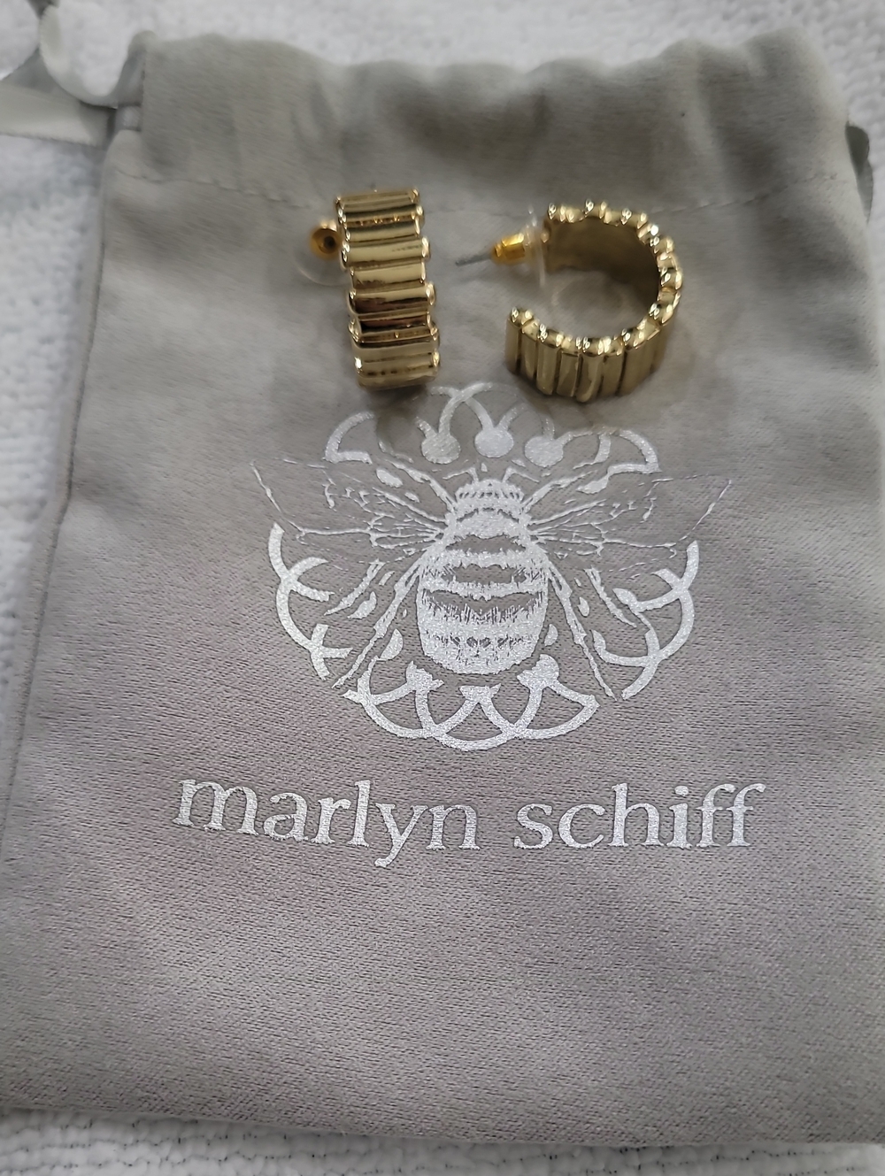 Marlyn Schiff Chunky Ribbed Gold Hoop Earrings
